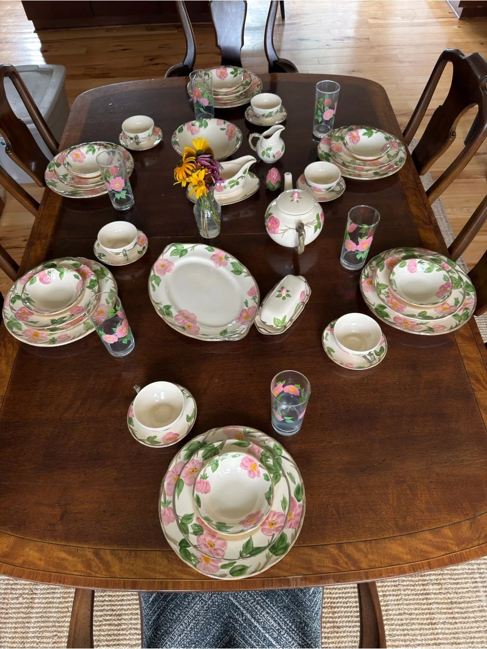 Franciscan Desert Rose –  Vintage Dinnerware Set -LOCAL PICKUP ONLY COMMERCE MI